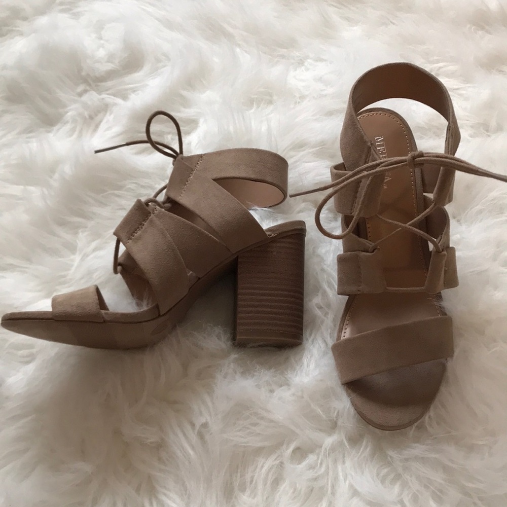 Shoes/heels